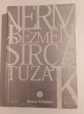 Sırça Tuzak Yazar: Nermin Bezmen - 1